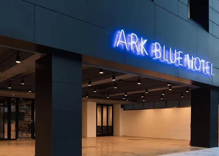 Ark Blue 汽车旅馆