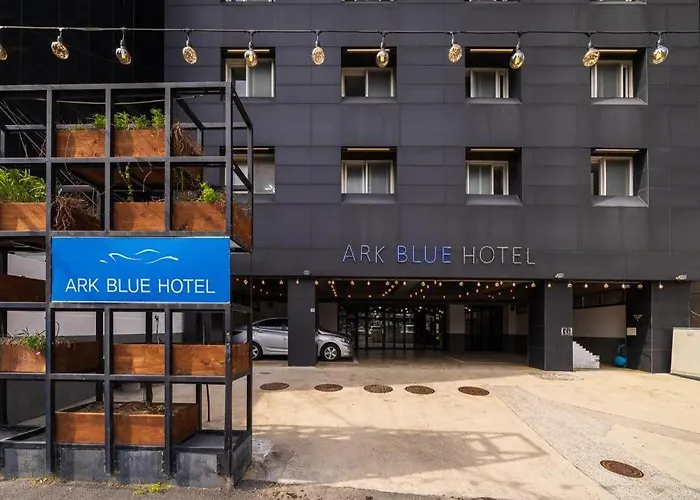 汽车旅馆 Ark Blue 3*